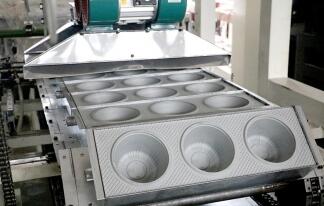 山東餐盒機(jī)哪家性價(jià)比高，真空成型機(jī)廠家推薦